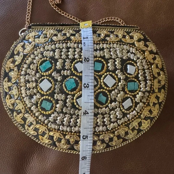 NEW Ramla Handmade Gold Embellished Clutch - Picture 9 of 10